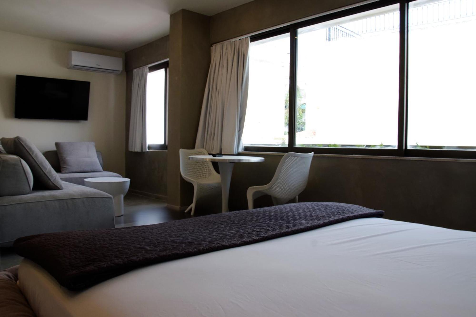 99 Adrianou Apartments Athena Bagian luar foto